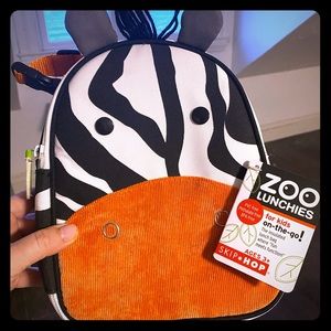 Adorable insulated kids lunchbox